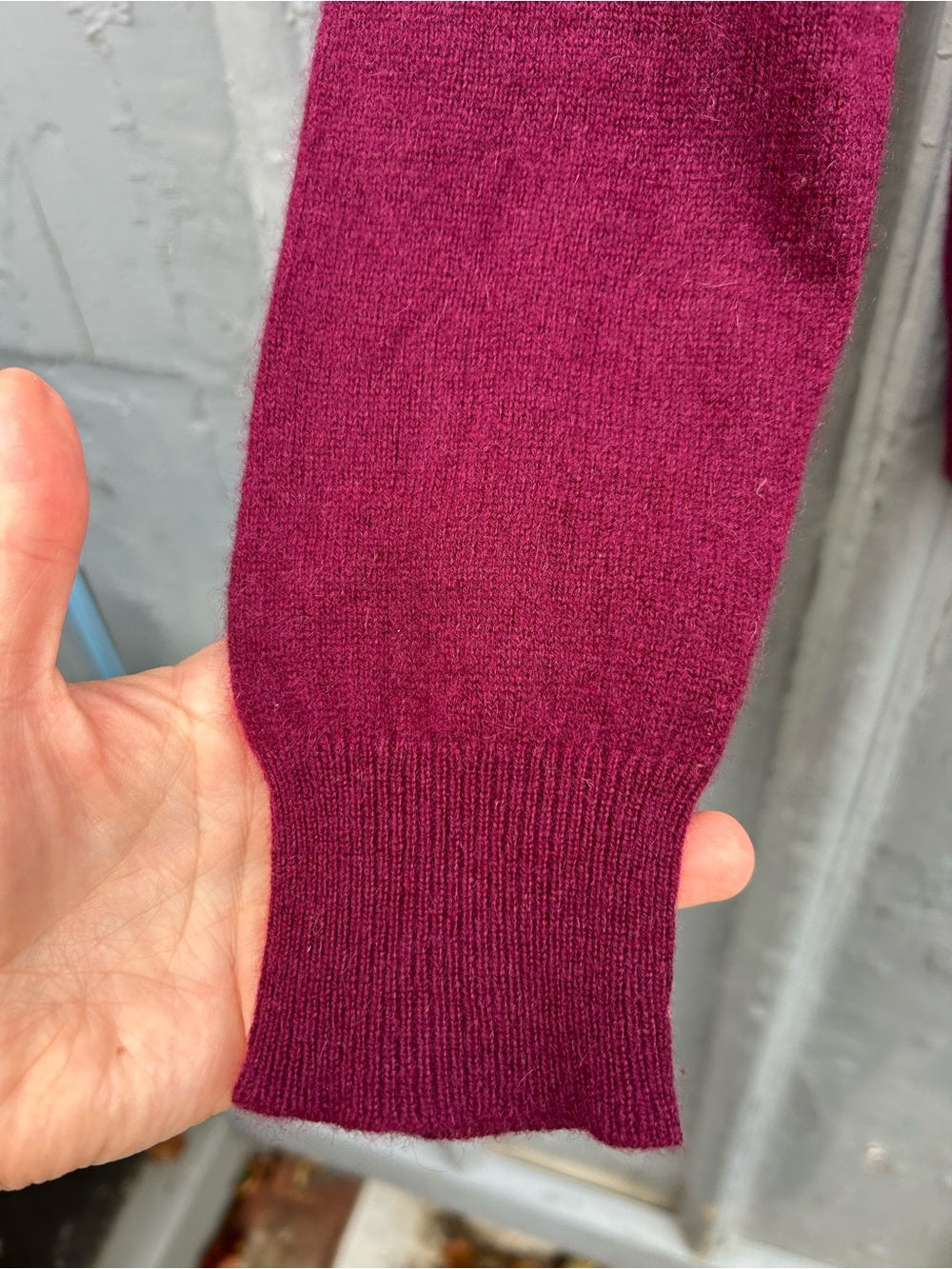 Lord & Taylor Merlot Cashmere V neck Sweater, size S