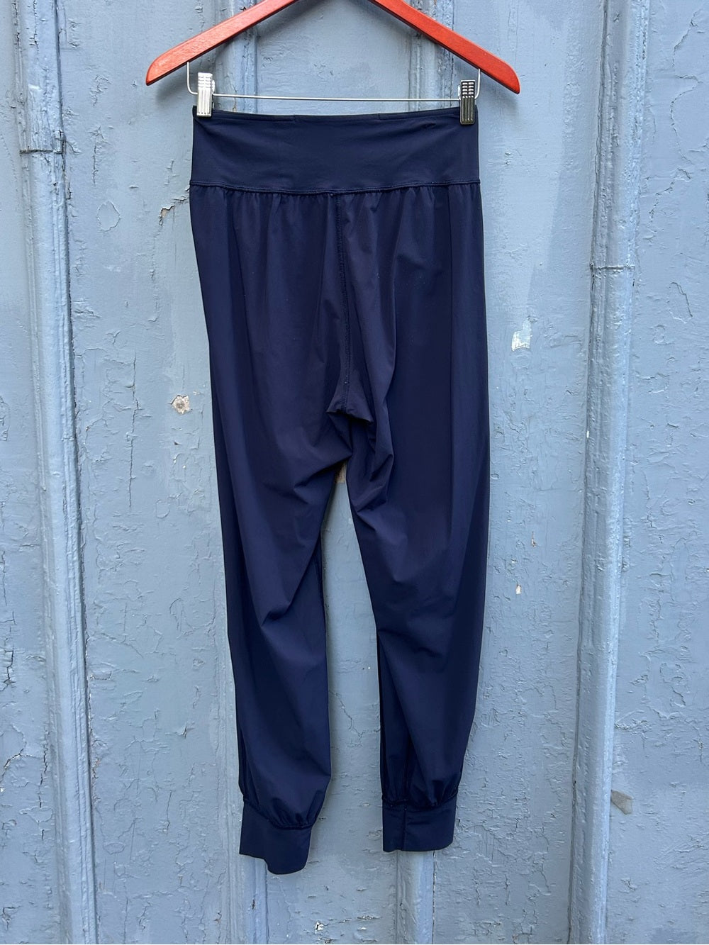Lululemon Navy Sun Setter Jogger, size 4