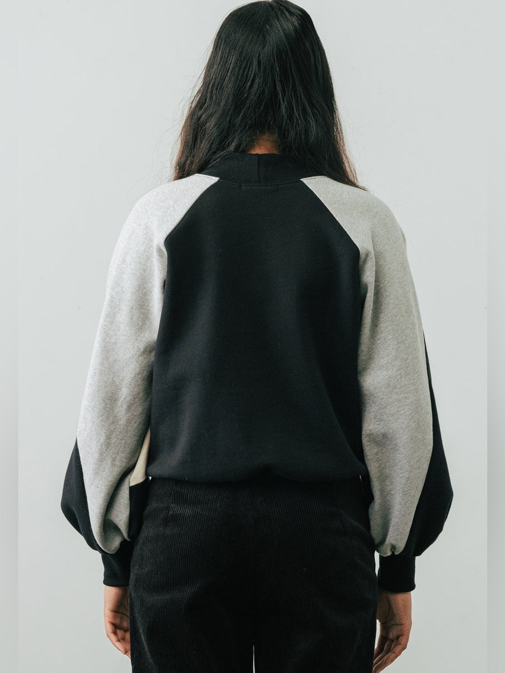Jennifer Glasgow black, white, grey Ezili geometric Sweatshirt, size XXL