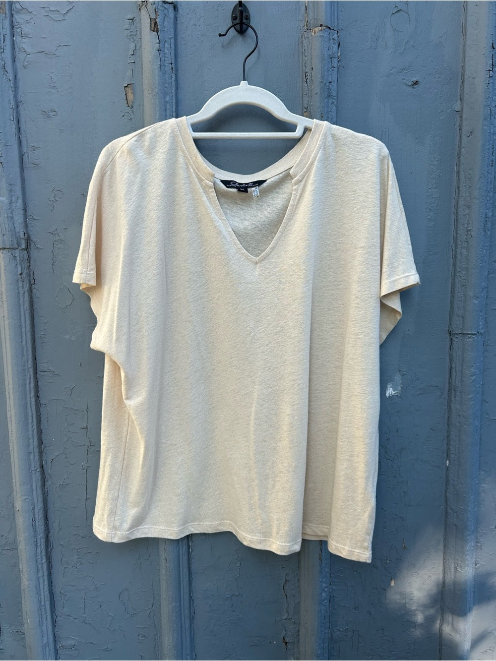 Charlie B gold Shimmery Champagne V-Neck T-Shirt, size L