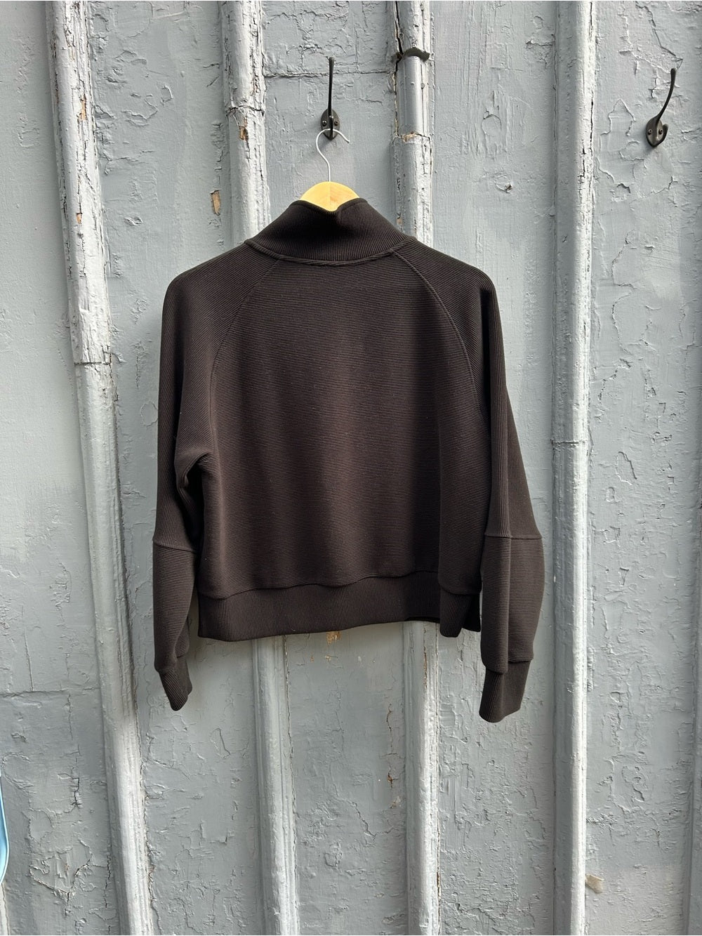 RD Style Black Seanni Ribbed 1/4 zip sweatshirt, size L