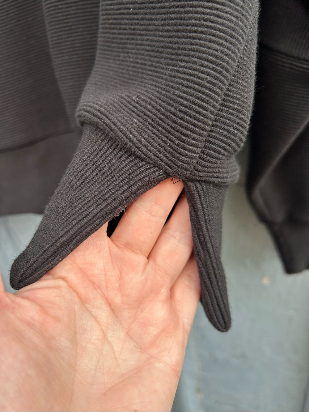 RD Style Black Seanni Ribbed 1/4 zip sweatshirt, size L