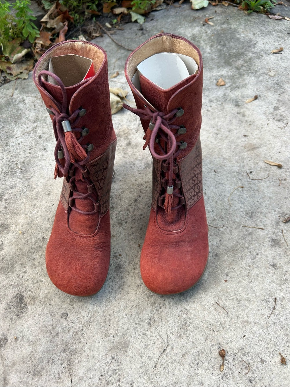 John Fluevog Operetta Marietta Burgundy Boots, size 7