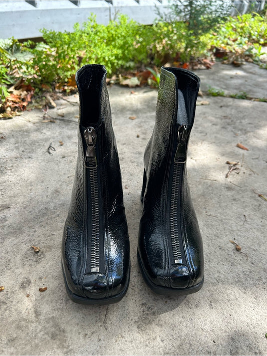 John Fluevog Together Hi Niki Ankle Boot with front zip, size 6.5