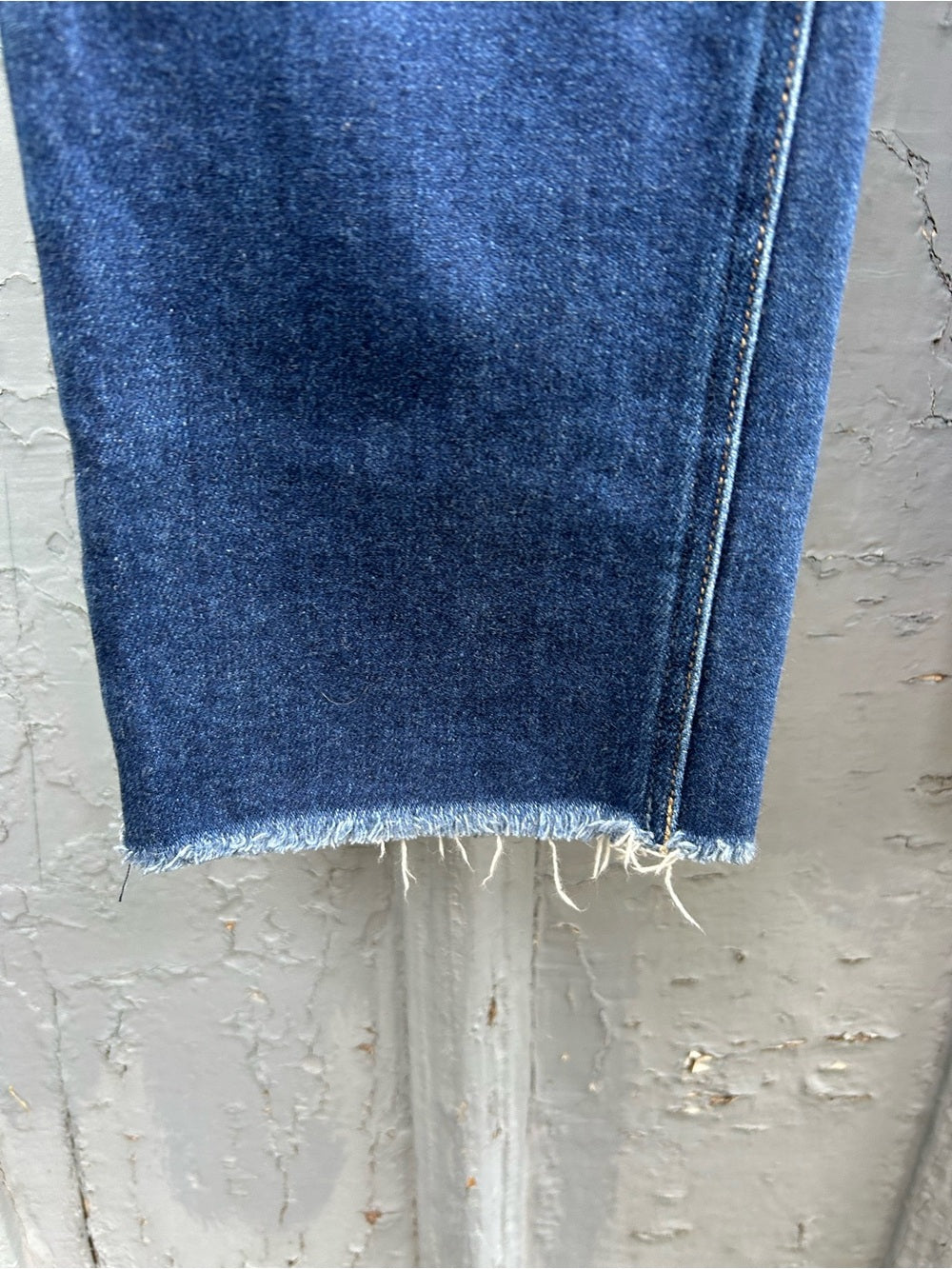 Paige Cindy Crop, size 28