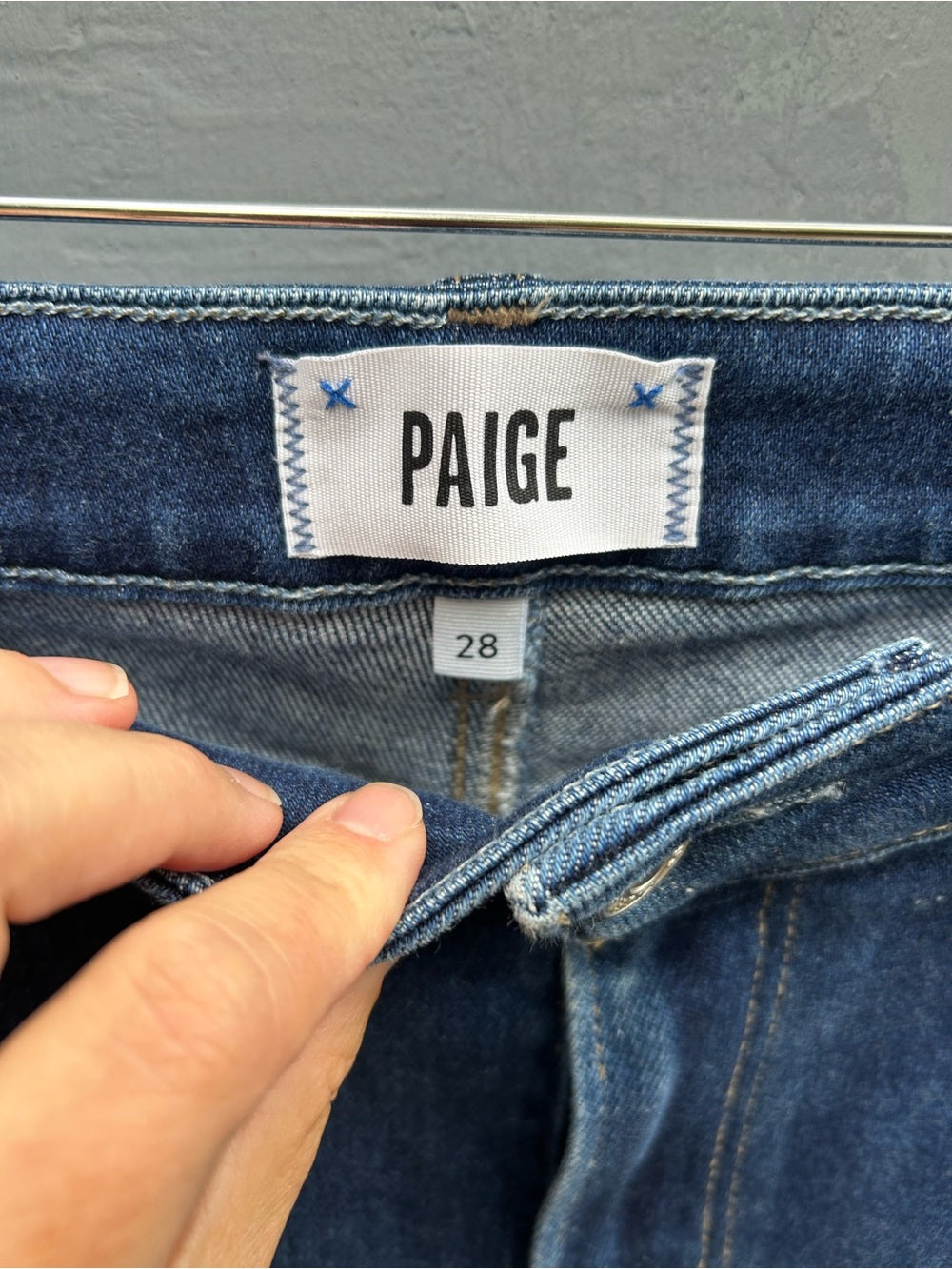 Paige Cindy Crop, size 28