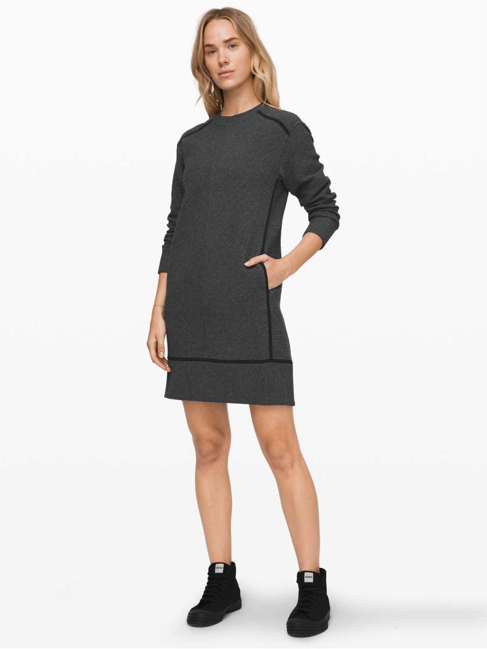 Lululemon On Repeat Dress, size 6