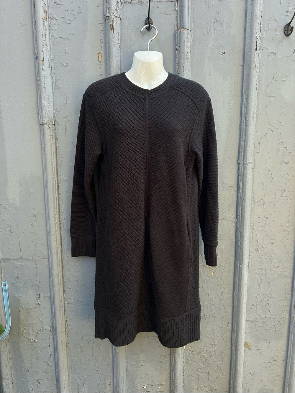Lululemon On Repeat Dress, size 6