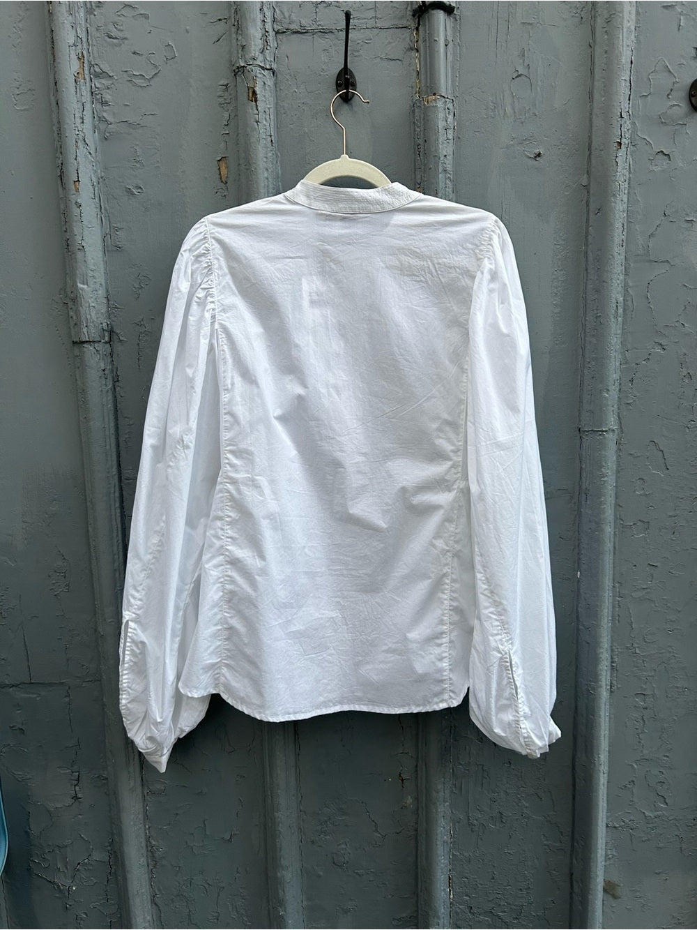OU white balloon sleeve blouse, BNWT, size Small
