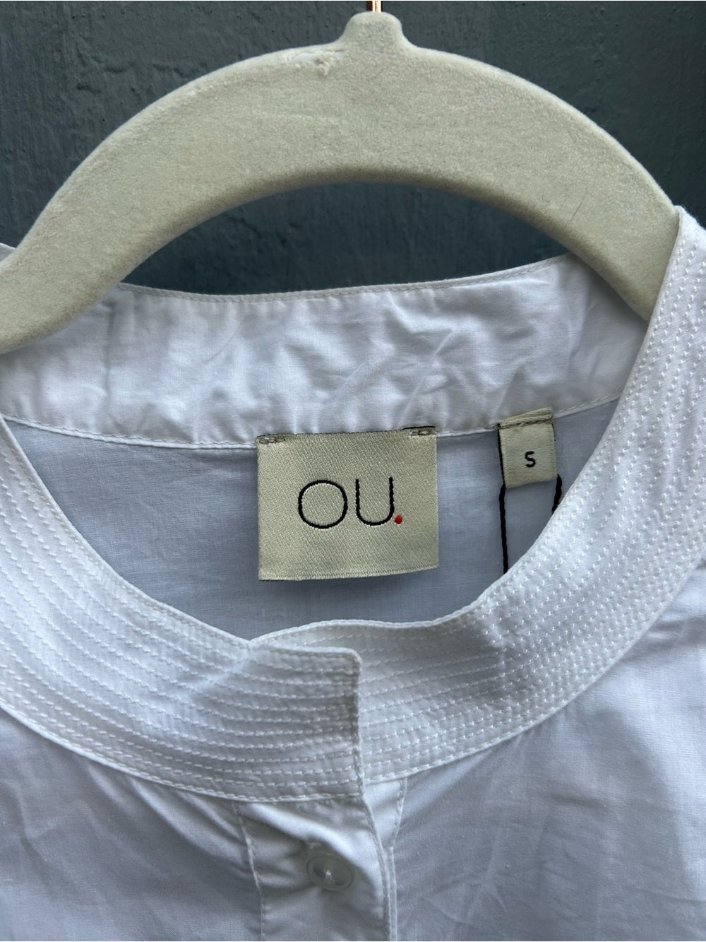 OU white balloon sleeve blouse, BNWT, size Small