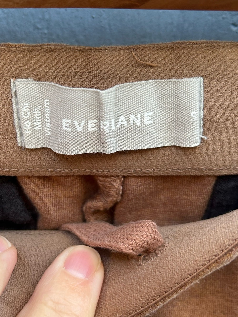 Everlane Taupe Dream Pant, size S