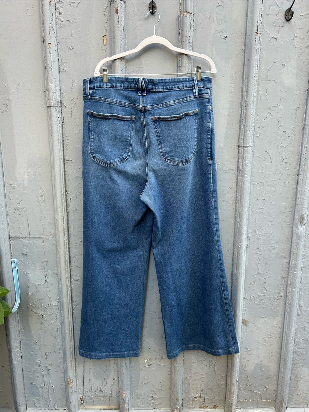 Good American Good Waist Palazzo Jeans, size 16