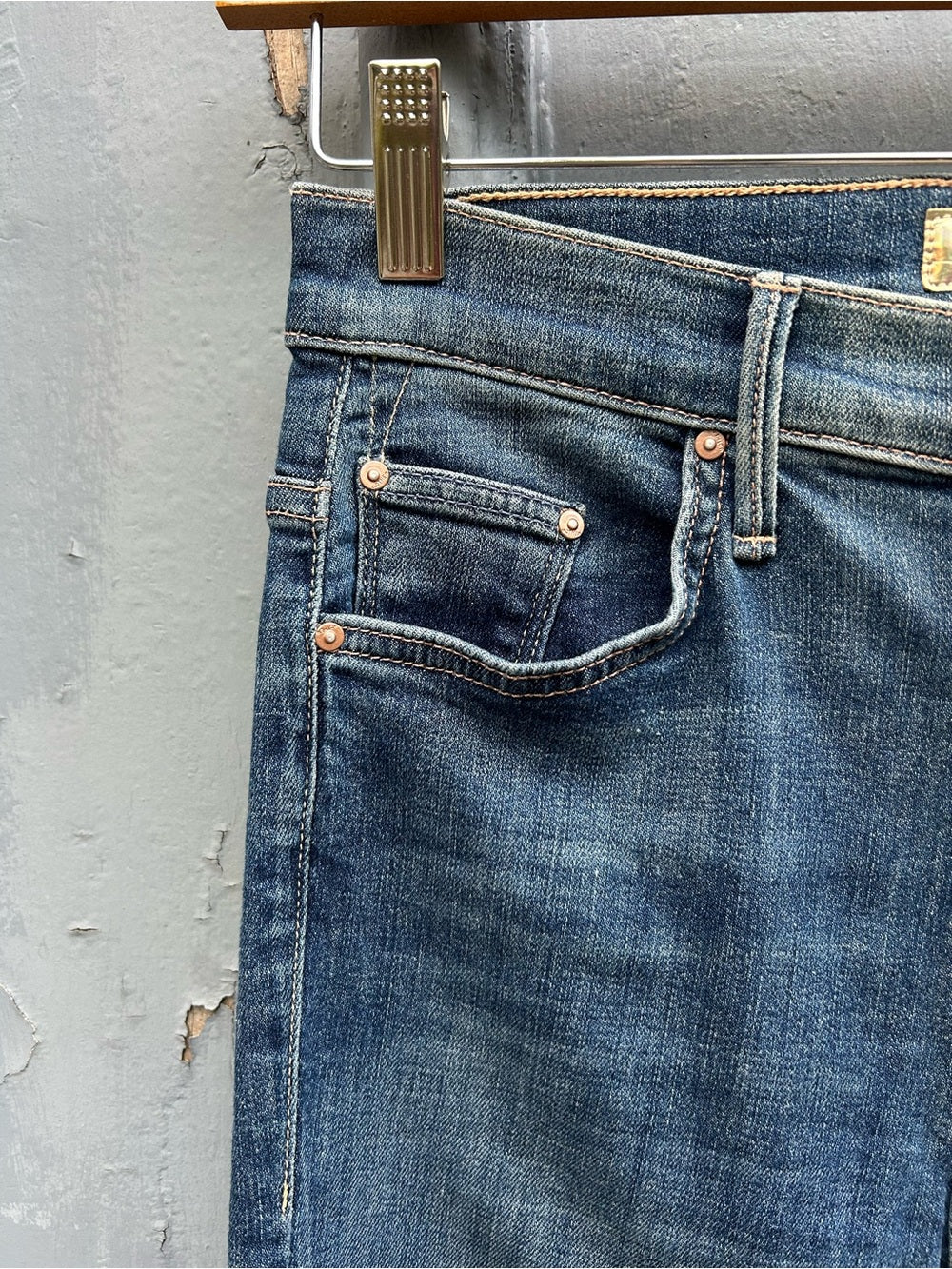 Mother the Insider Crop Step Fray, size 27
