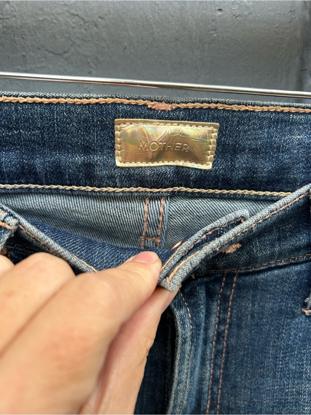 Mother the Insider Crop Step Fray, size 27