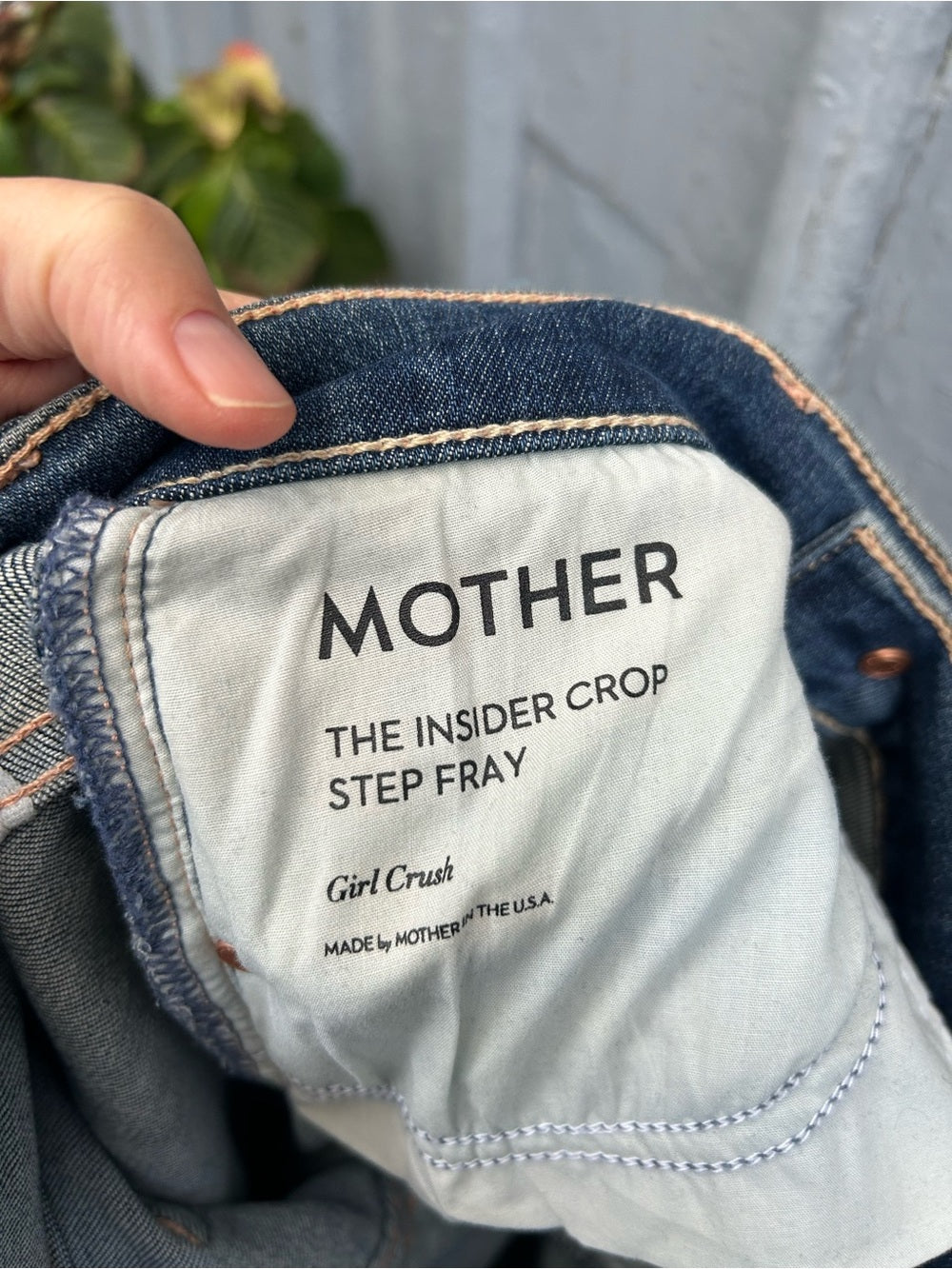 Mother the Insider Crop Step Fray, size 27