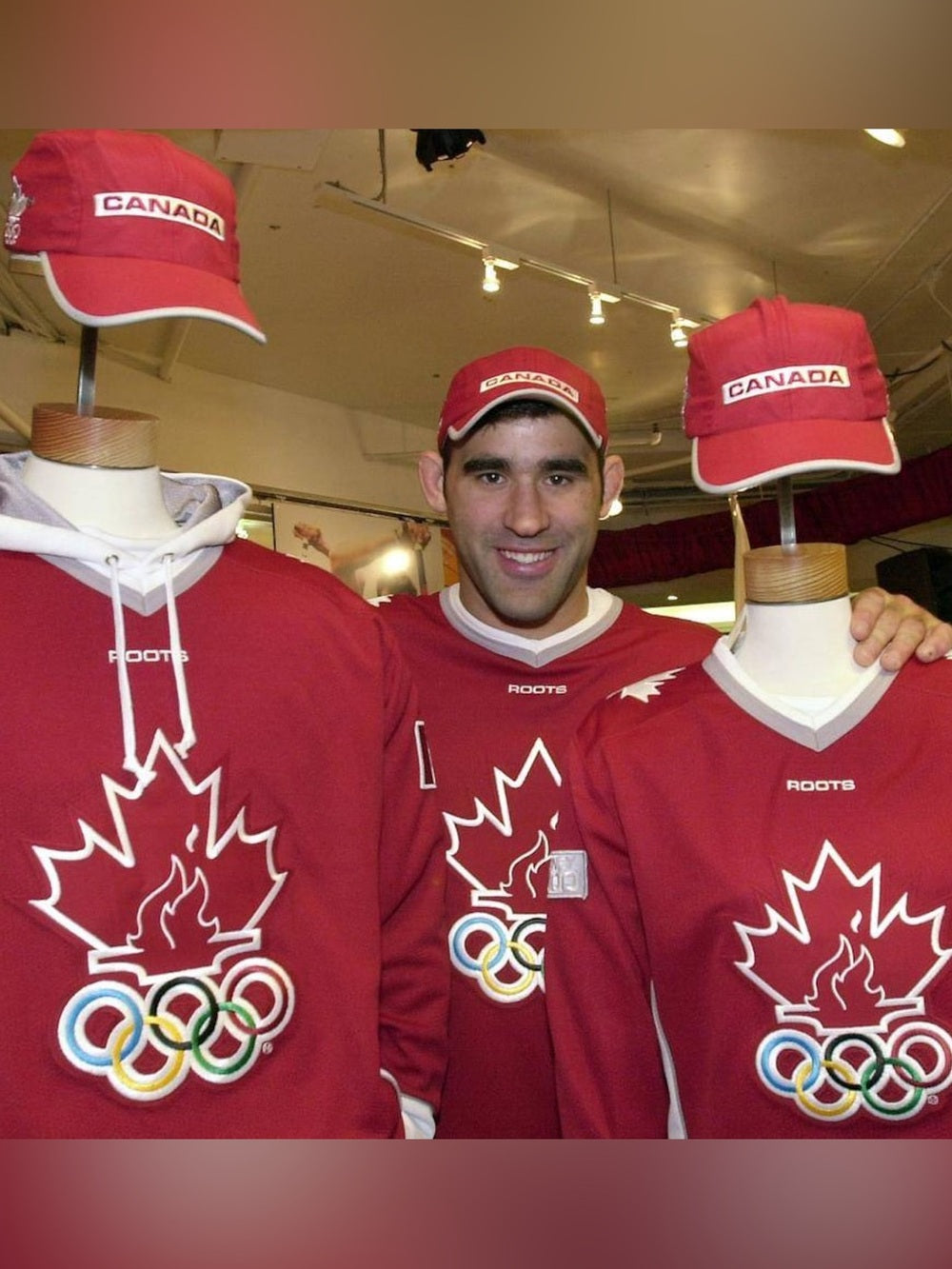 Roots 2000 Sydney Olympic Hockey Jersey, Size XL
