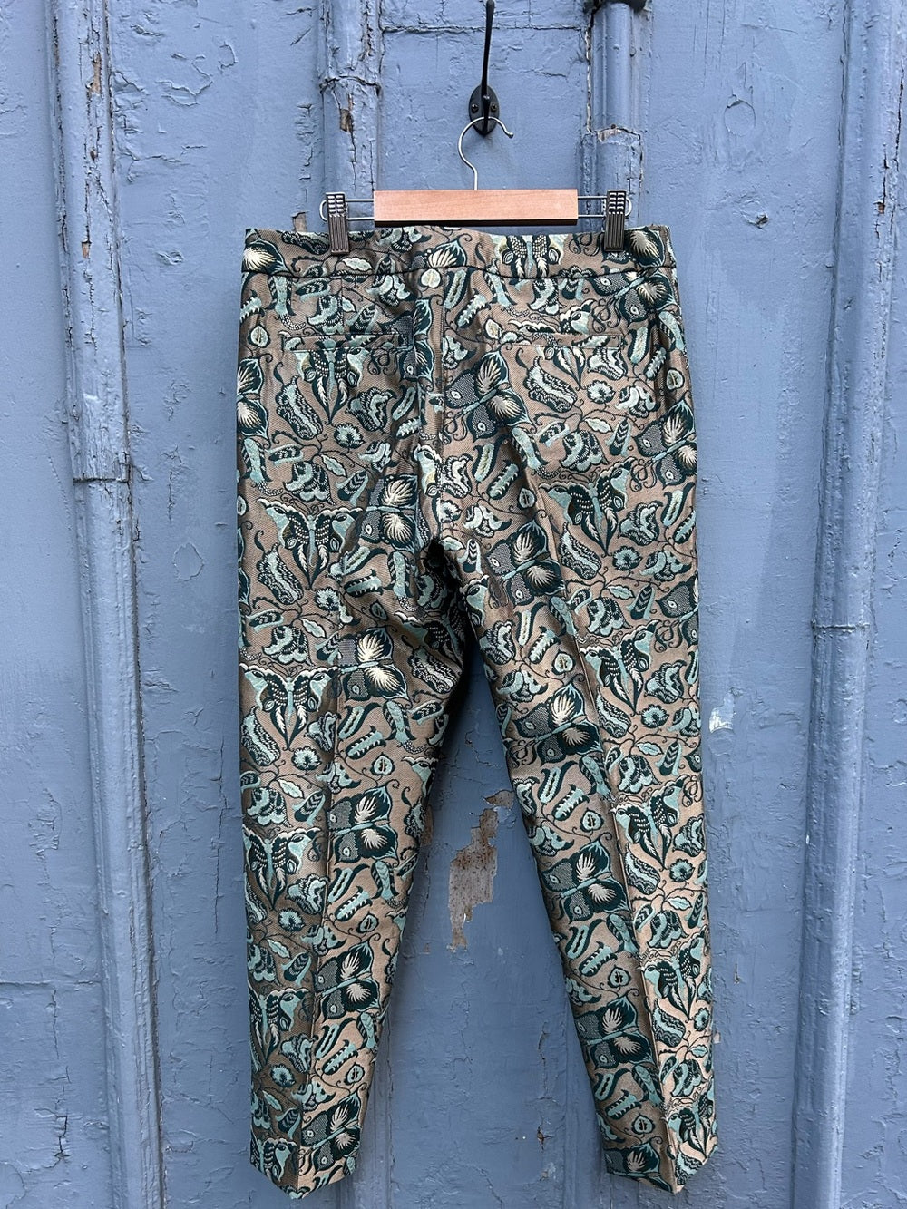 Weekend MaxMara Brocade gold cigarette pants, size “6”