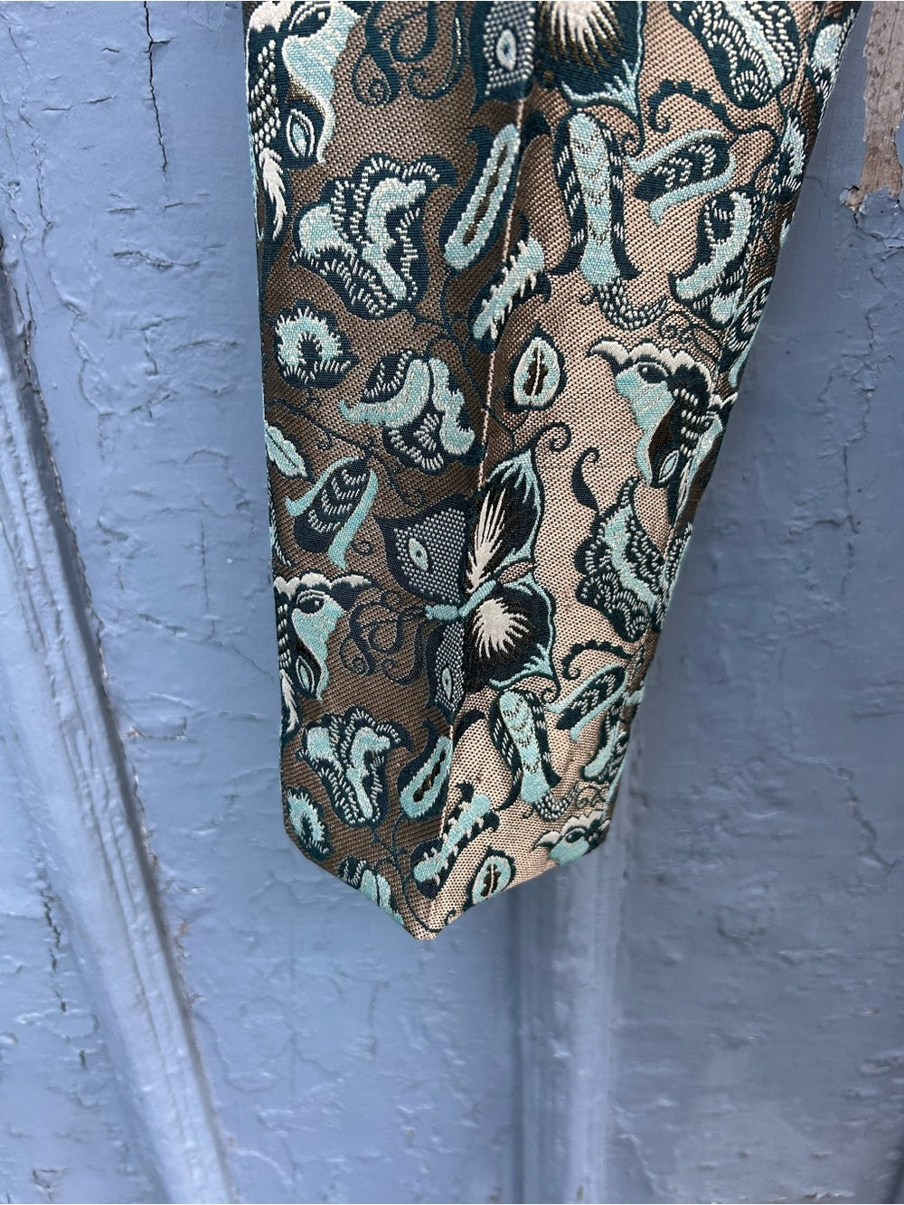 Weekend MaxMara Brocade gold cigarette pants, size “6”