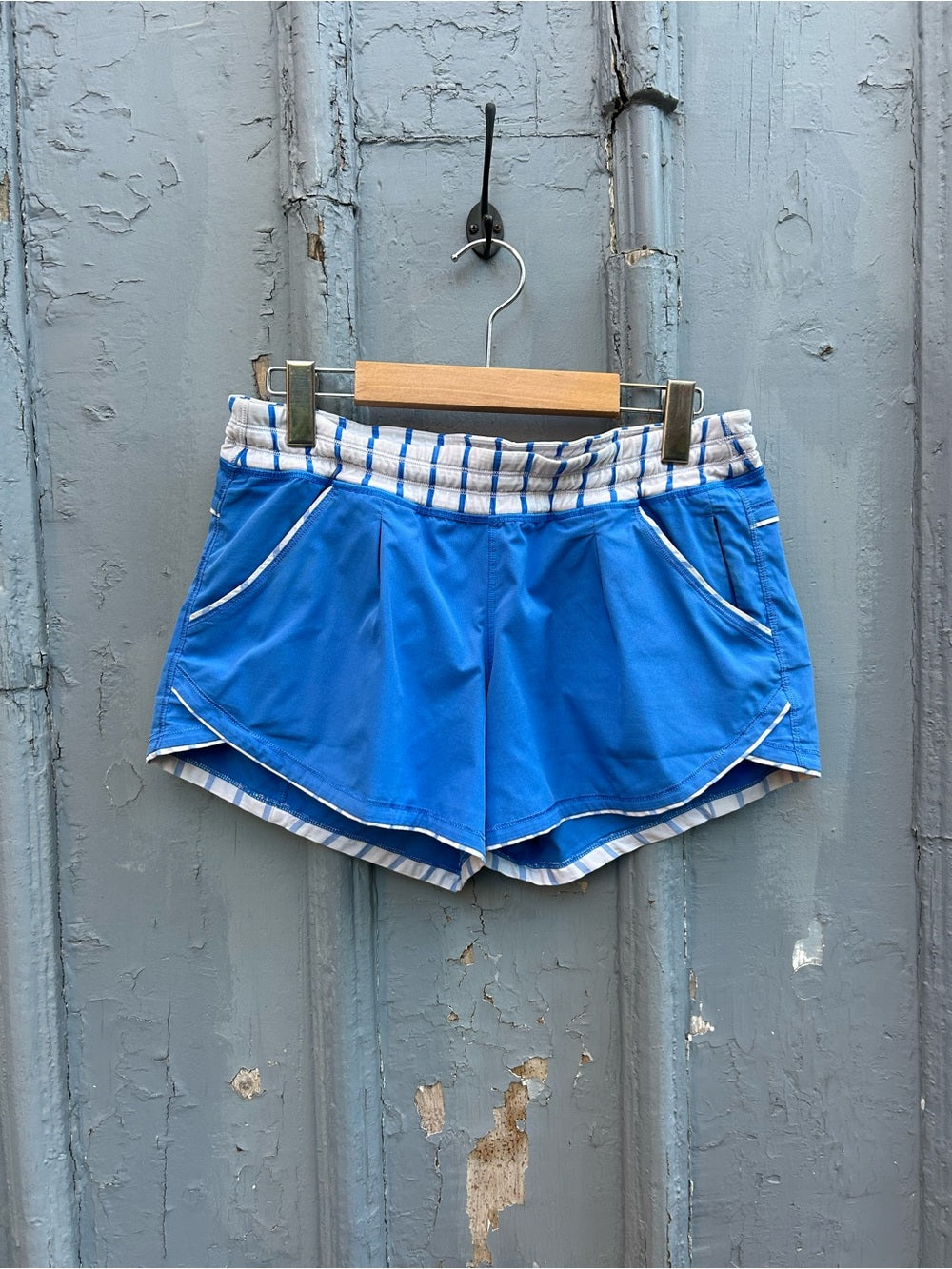 Lululemon Free Reign Shorts, size 6