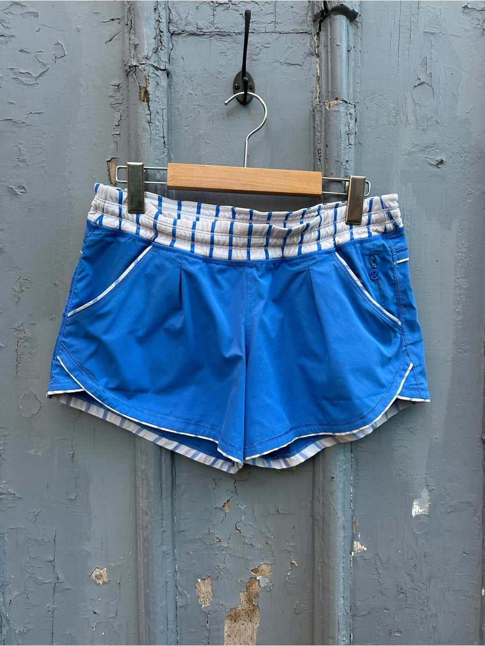 Lululemon Free Reign Shorts, size 6