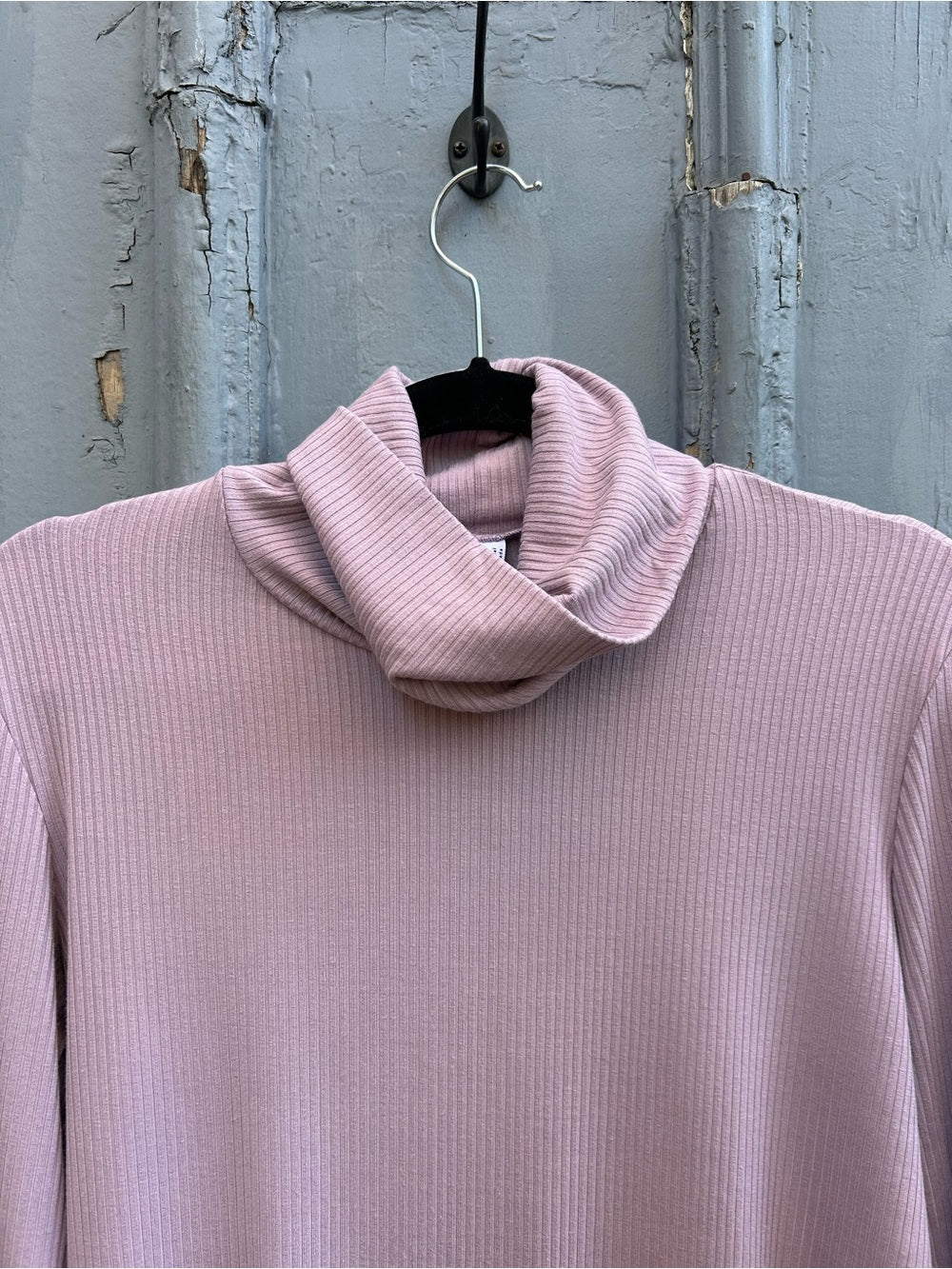 Melow by Melissa Bolduc Lilac Fibee Turtleneck, BNWT, size L