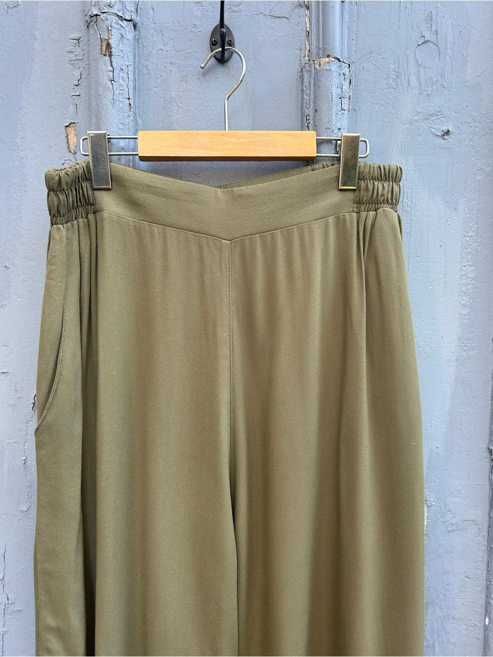 Melow by Melissa Bolduc khaki Helene wide leg pants, size L
