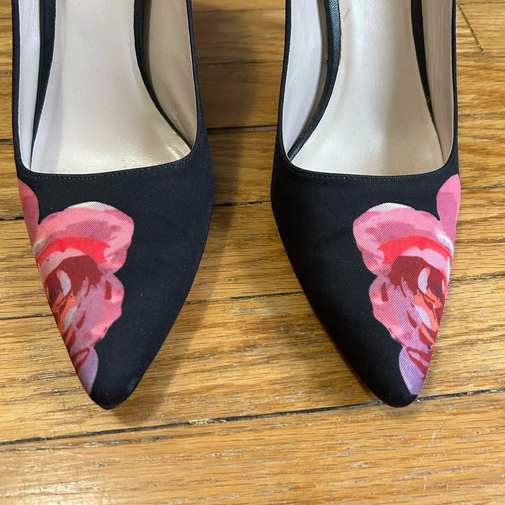 Cole Haan Satin Floral Roses Heel, size 10