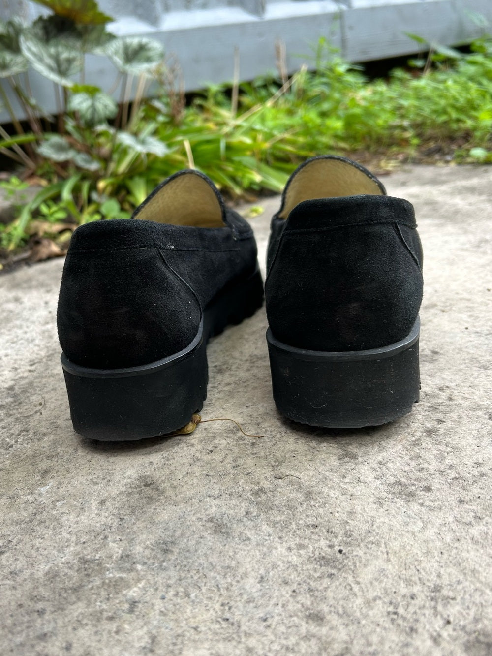 Ron White Rita Black Suede Loafer, size 38.5 (7.5 US)