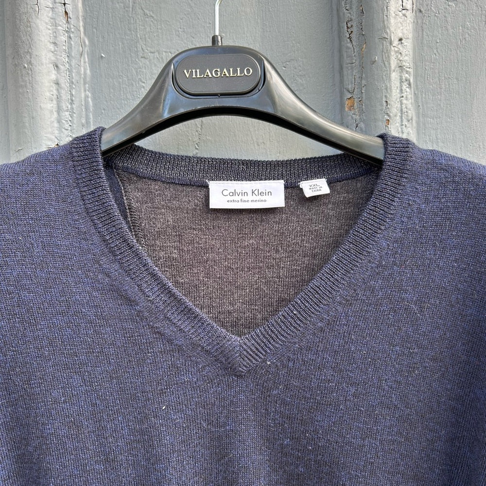 Calvin Klein Extra Fine Merino V Neck Sweater, size XXL