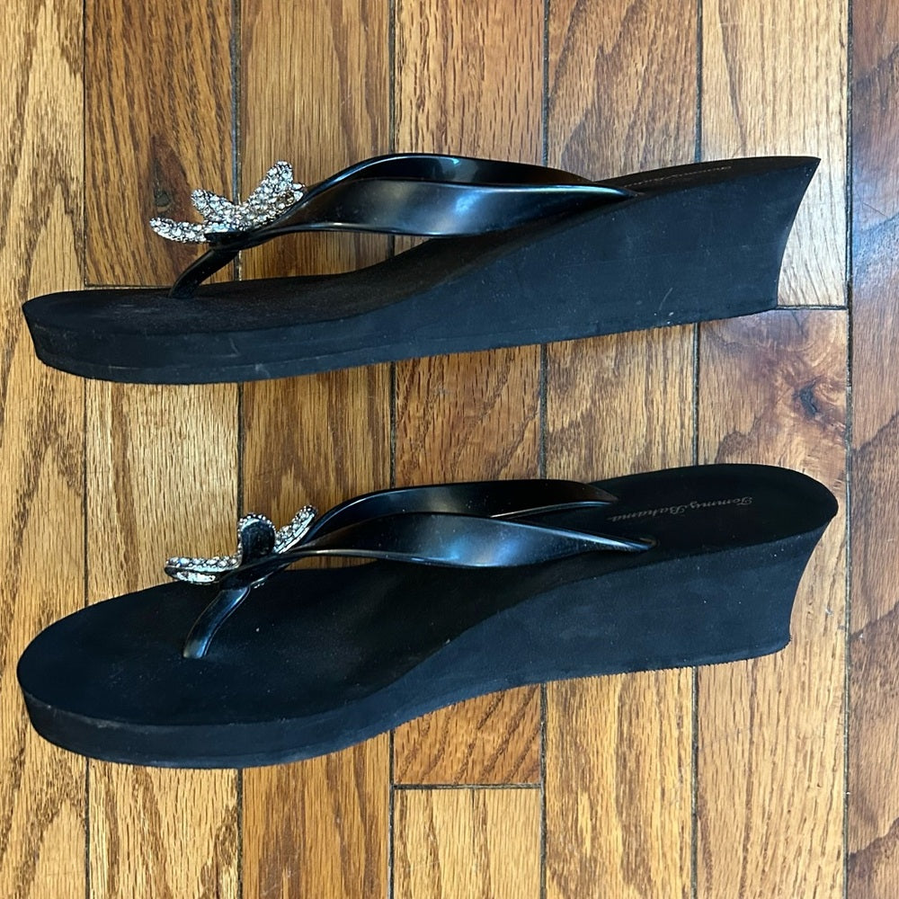 Tommy Bahama Crystal Starfish Wedge Flip-flop, size 10