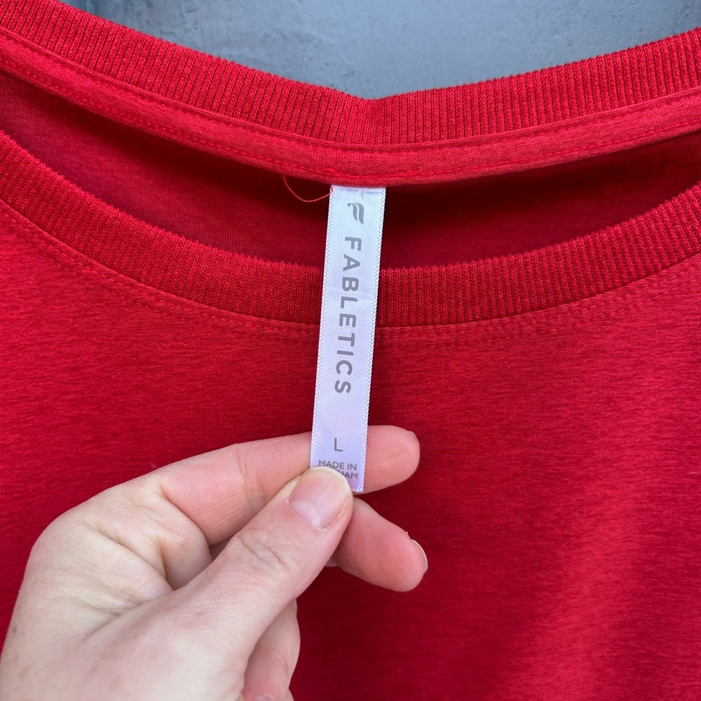 Fabletics red Sarah stretch crop top size L NWT