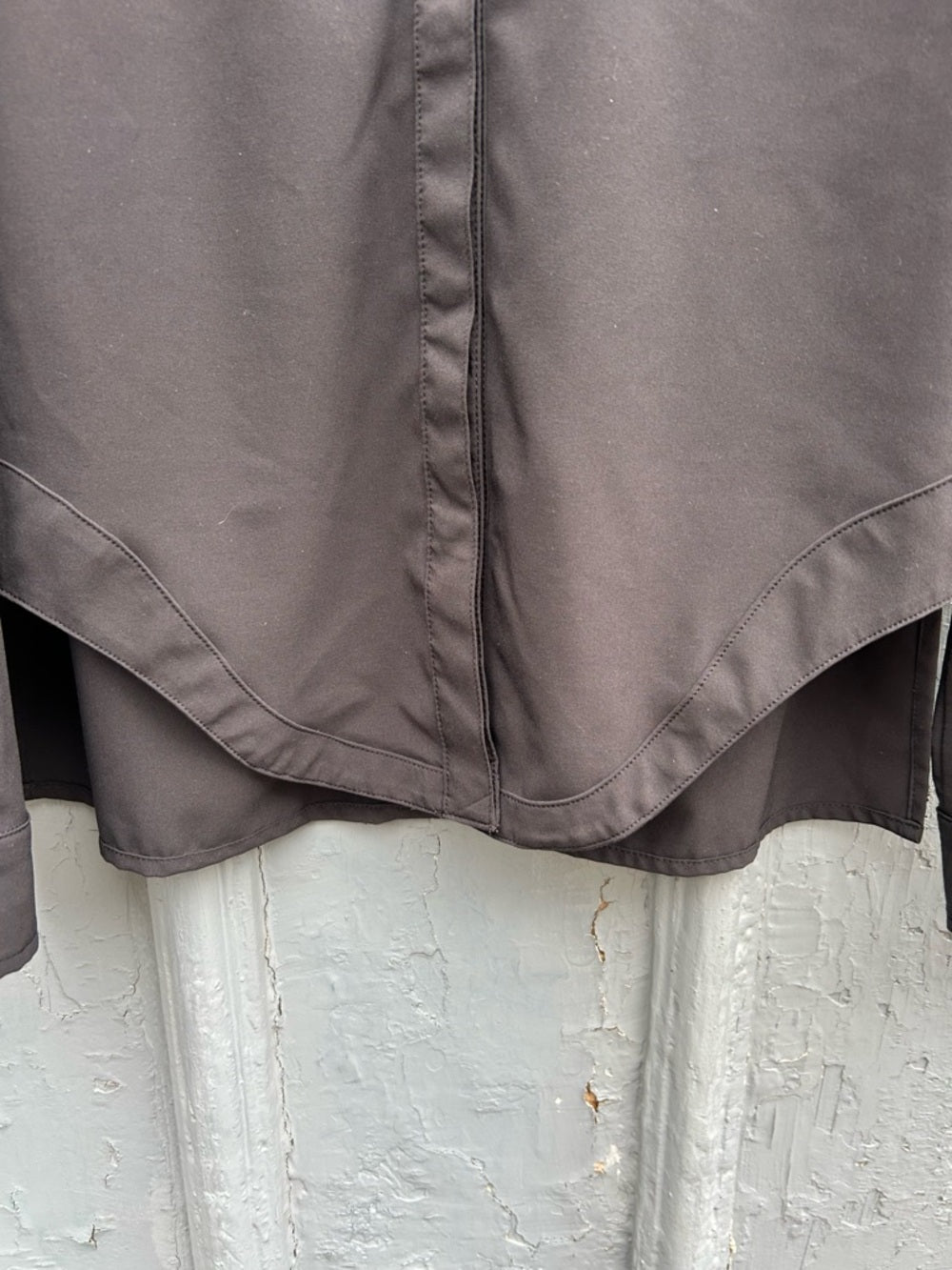 Lululemon Urbanite Shirt, size 6/8