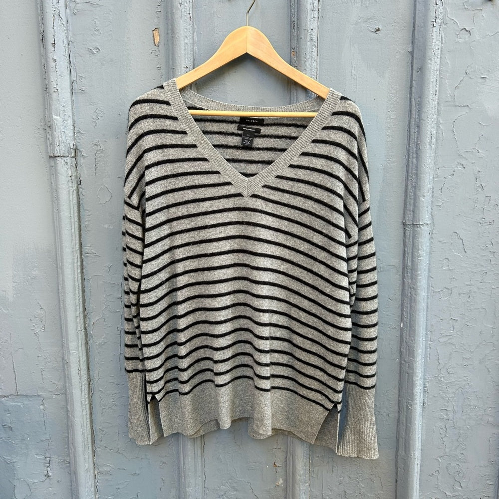 Halogen grey striped 100% cashmere sweater, size Xs