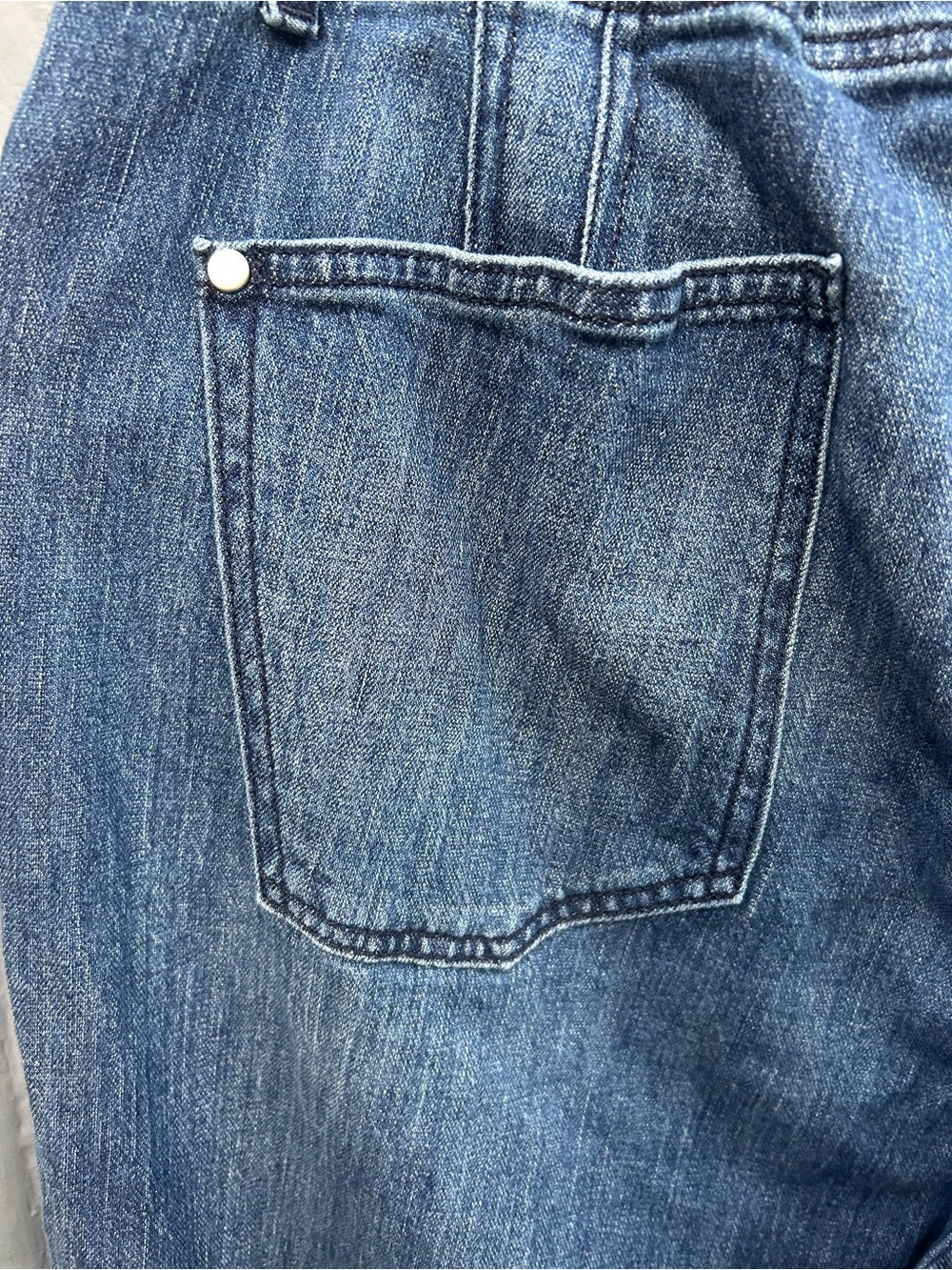 Pilcro Relaxed Mid-Rise Jeans, size 16