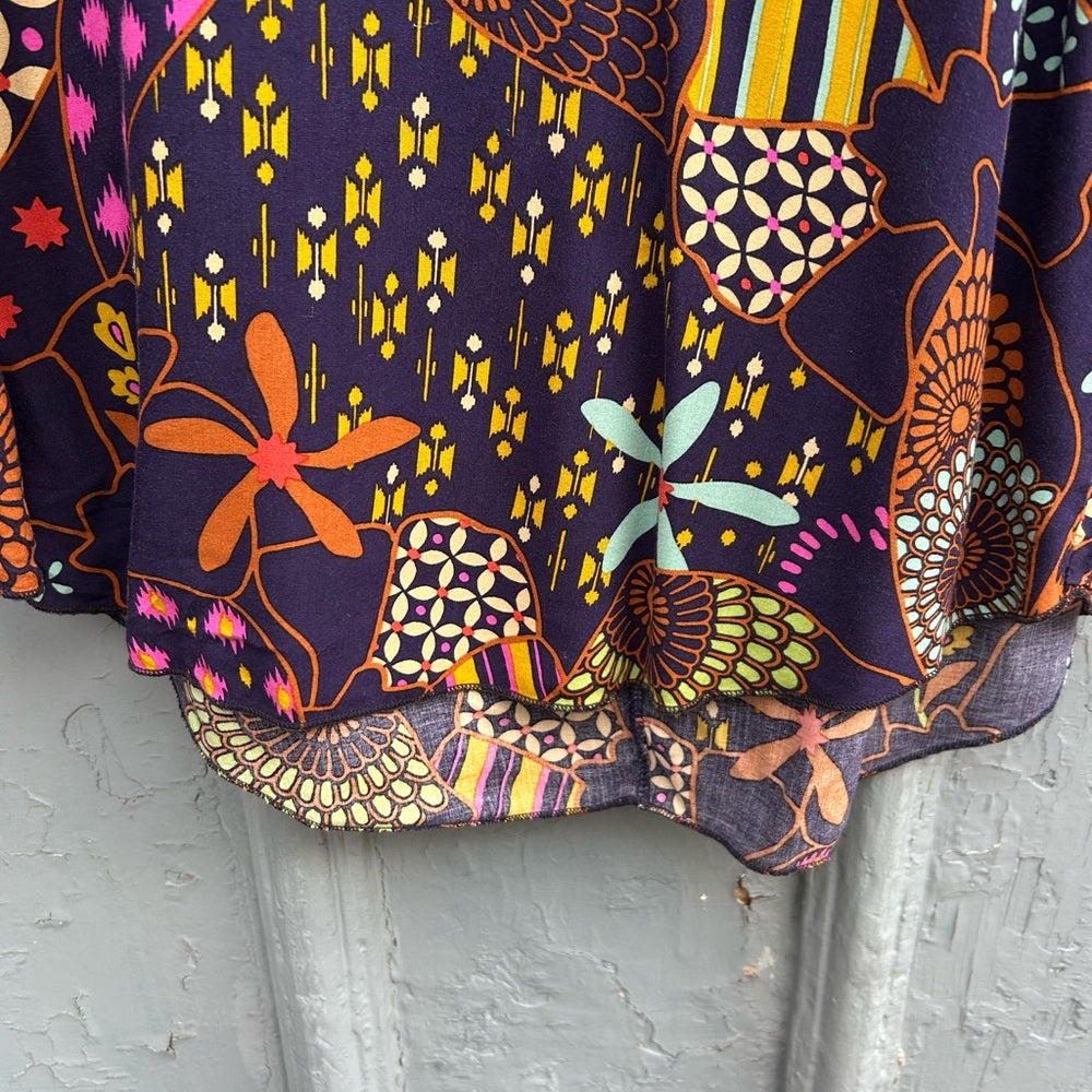 Dotty Long Sleeve floral baseball tee, size M