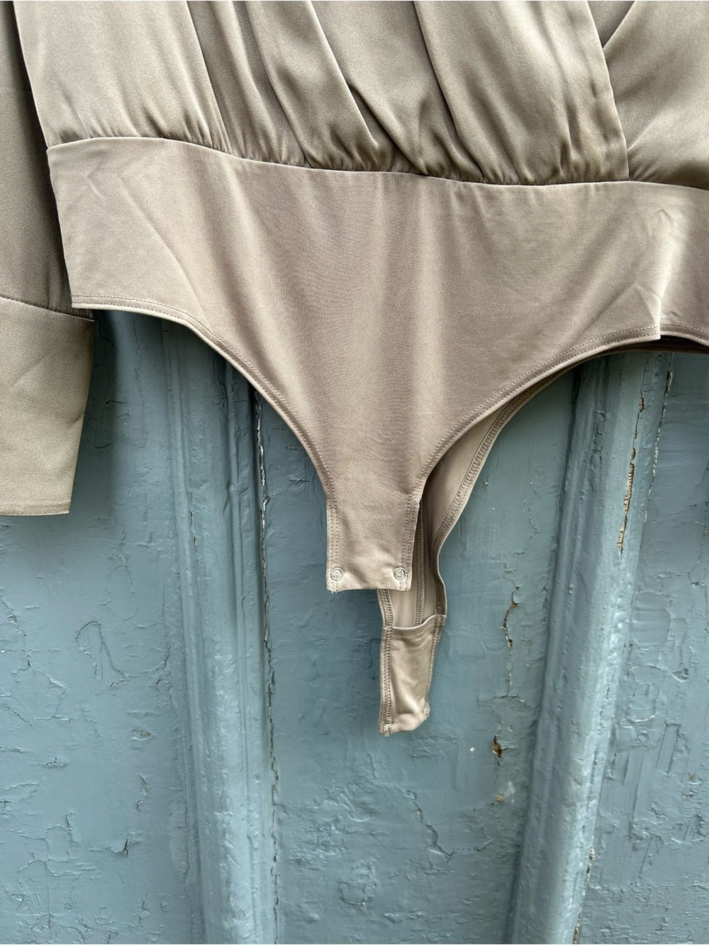 Quince washable silk surplice bodysuit, morel grey, BNWT, small