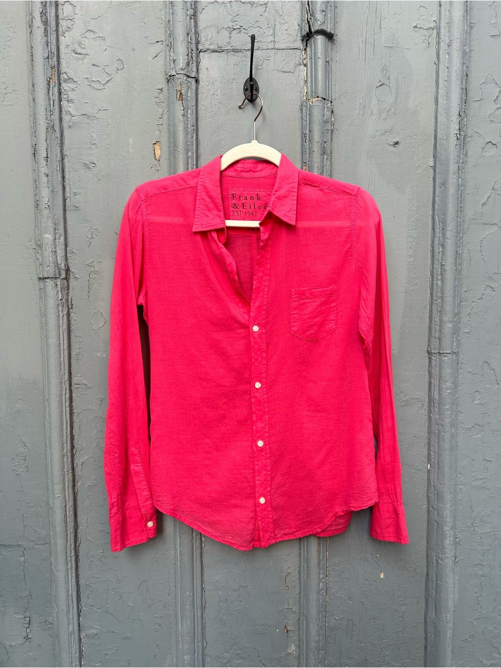 Frank & Eileen Raspberry Pink Button-down, Small