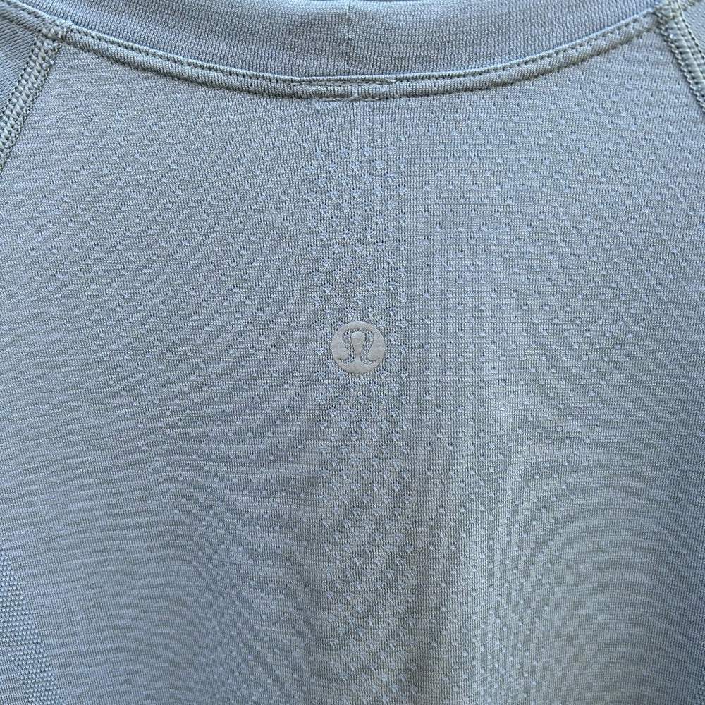 Lululemon Swiftly Tech Short Sleeve, size 12