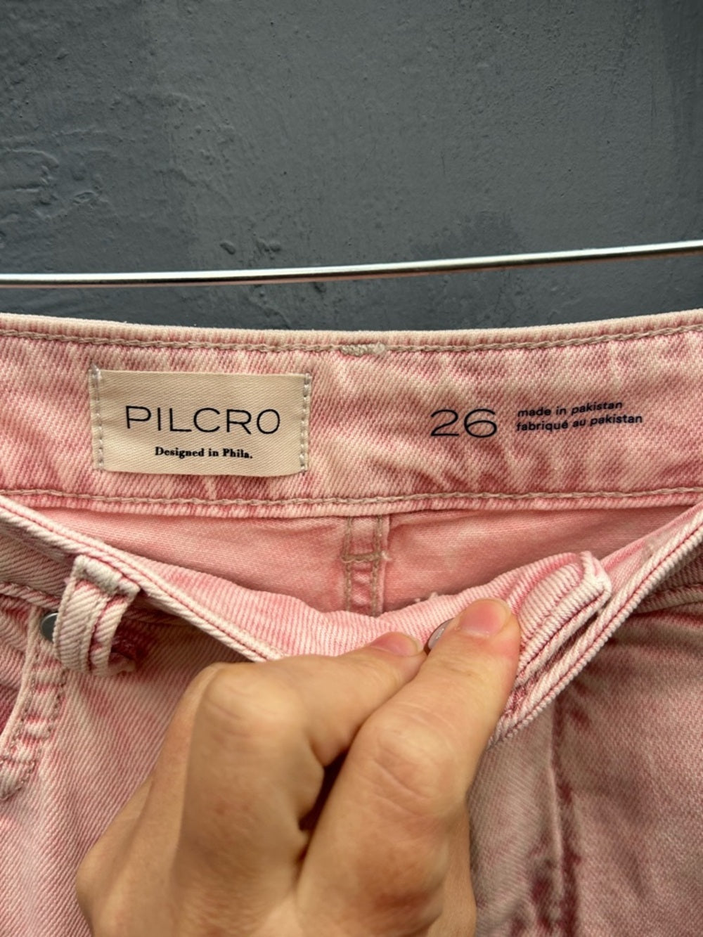 Pilcro Pink Cuffed Oversized High-Rise Wide-Leg Jeans, size 26