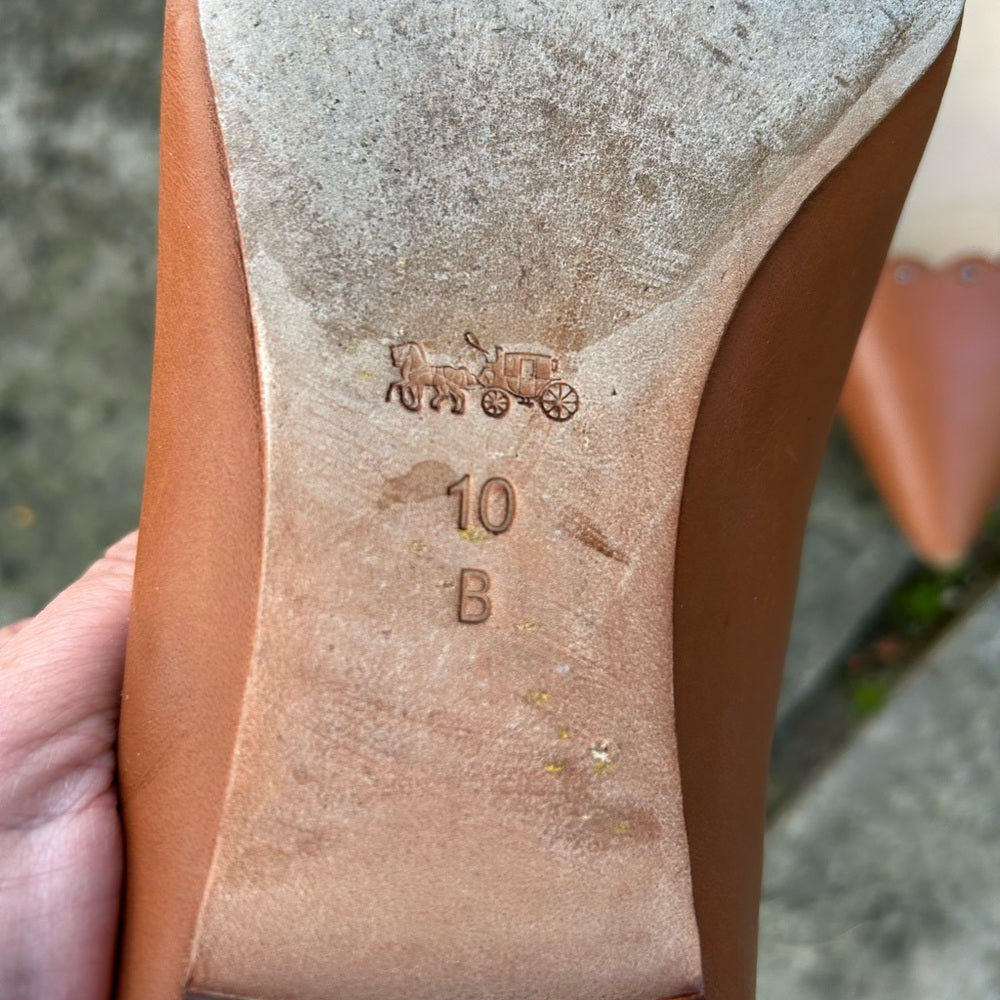 Coach Jill Leather Scalloped Brown Flats, size 10