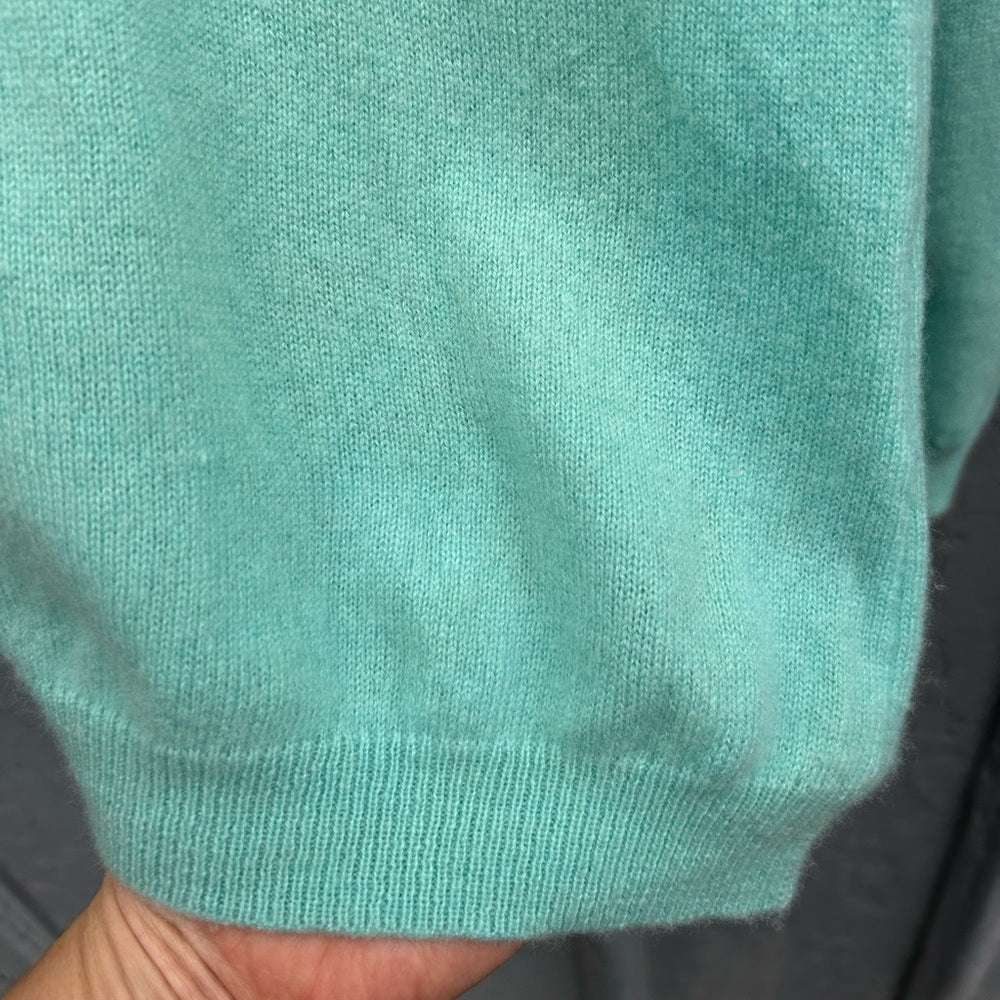 Charter Club Cashmere V Neck Sweater, size M