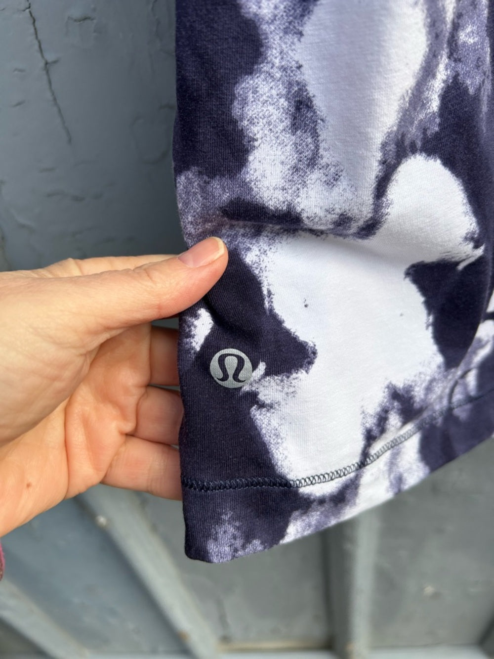 Lululemon Every Yogi Tee *Print, size 8