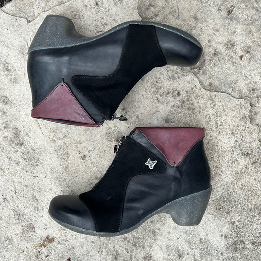Portofino zip front ankle boots, size 41