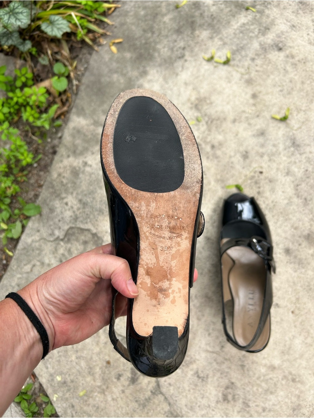 Anyi Lu Black Patent Leather Tulip Slingback Heels, size 39