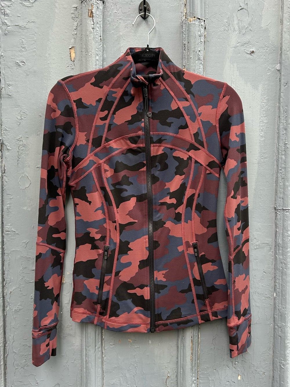 Lululemon Define Jacket Heritage Camo Smoky Red Night Sea, size 6
