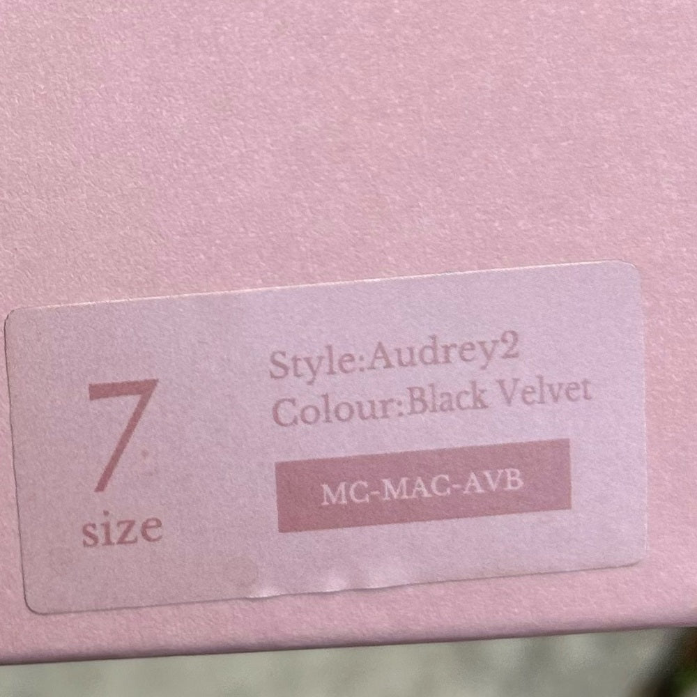 Mave & Chez Audrey 2 black velvet, BNIB, size 7