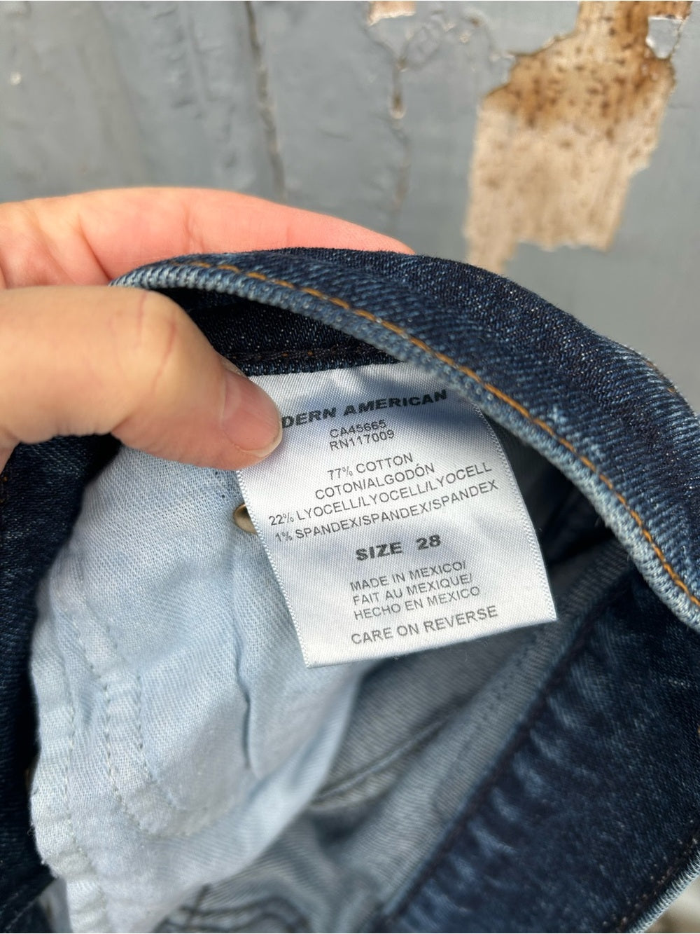 Modern American Highland Boyfriend Jean, size 28