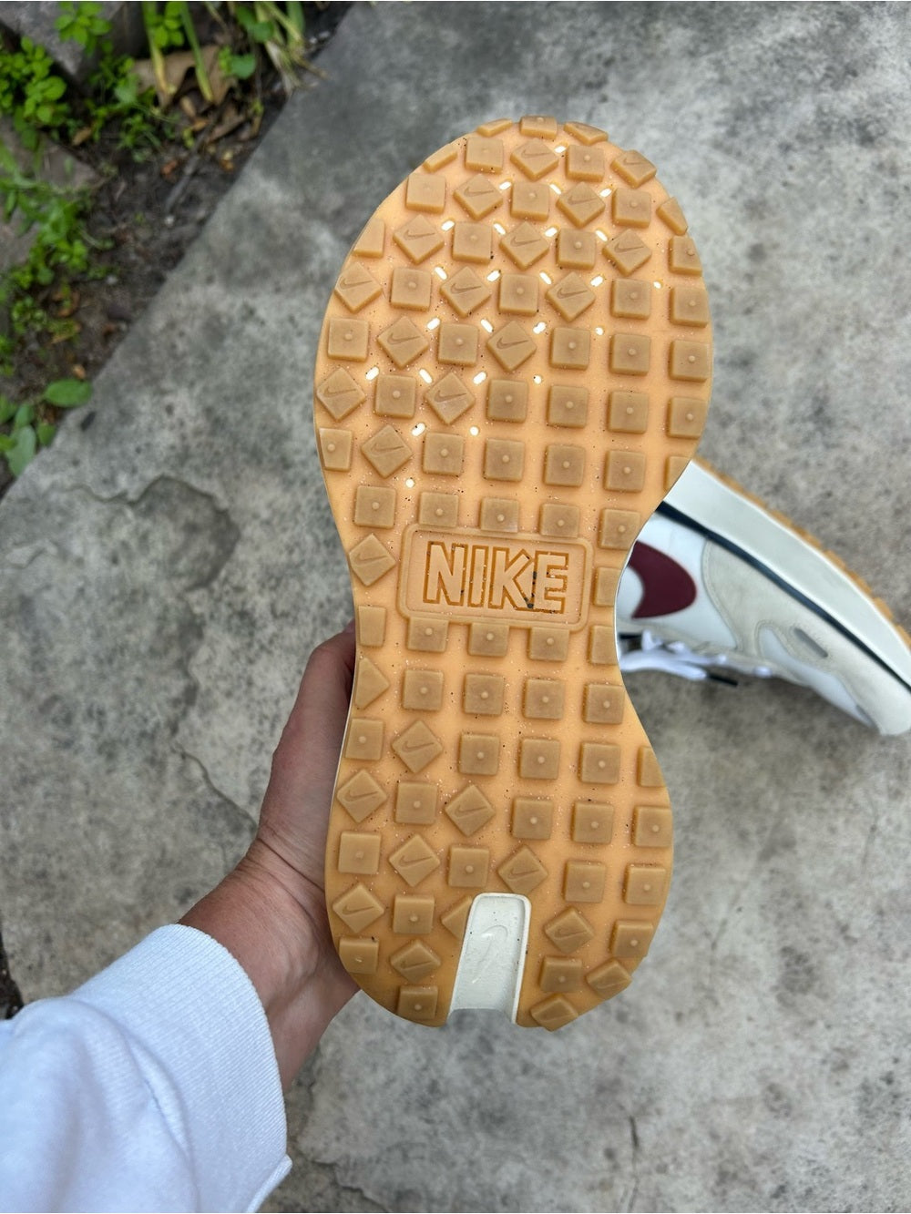 Nike Phoenix Waffle Running Shoe, size 8.5