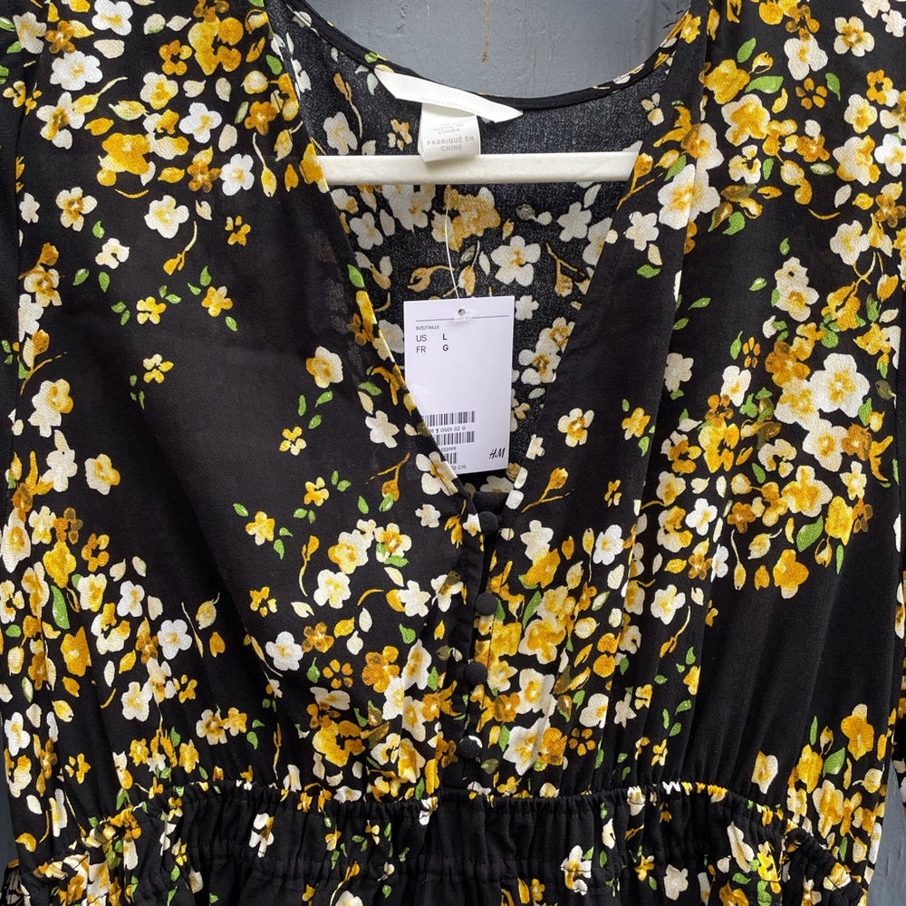H&M Mama Black Floral Maternity blouse, Large