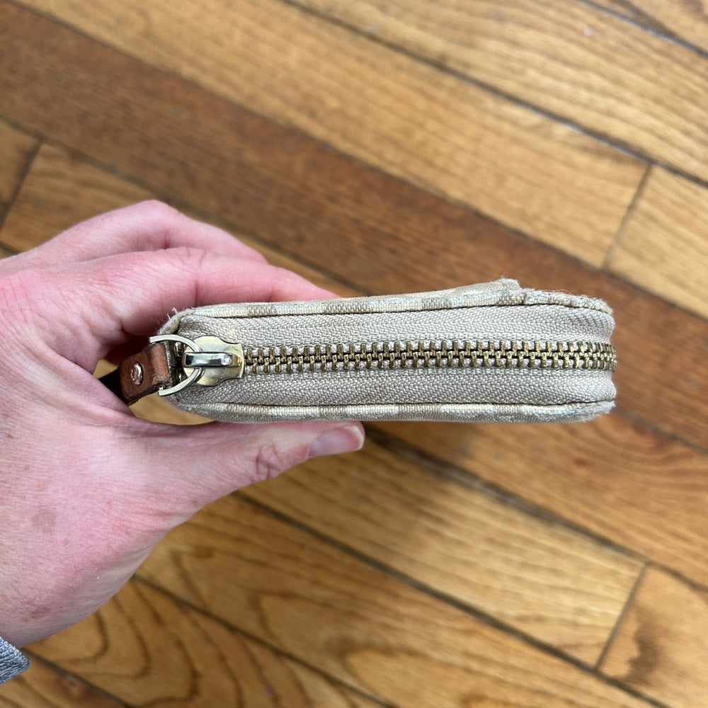 Kate Spade Neda Fabric Wallet, 7.5”x4”x1”